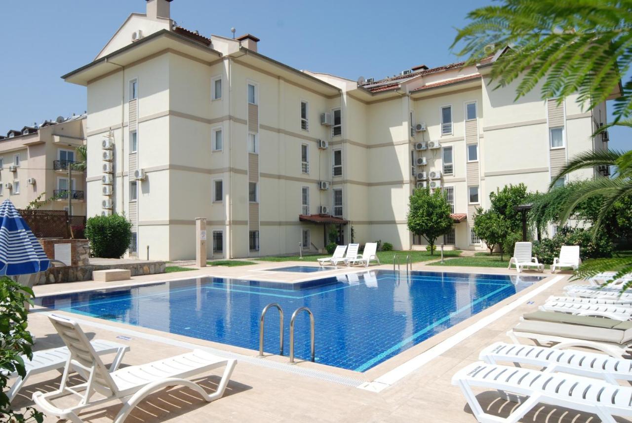 Saros Apartments Calis Beach Fethiye Esterno foto