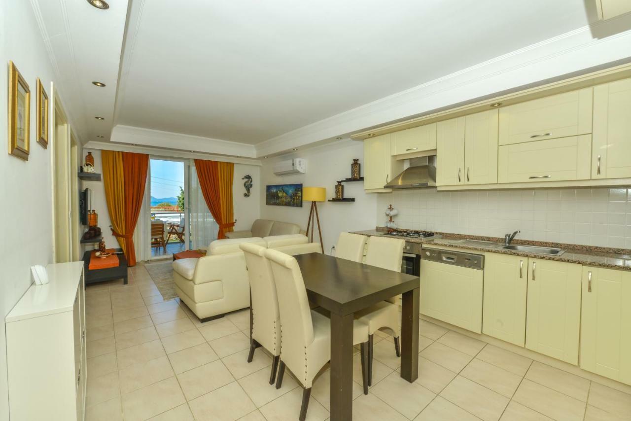 Saros Apartments Calis Beach Fethiye Esterno foto