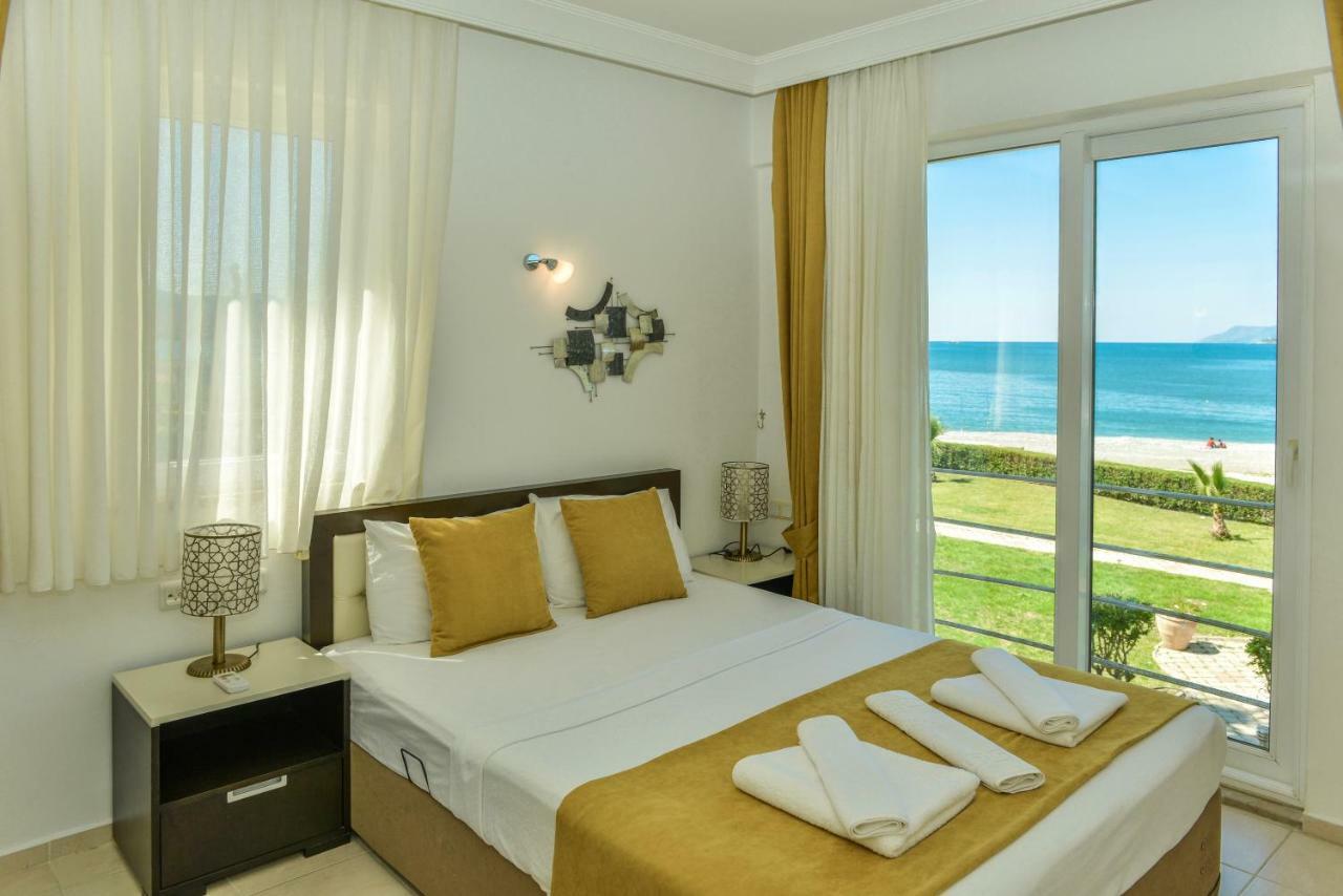 Saros Apartments Calis Beach Fethiye Esterno foto