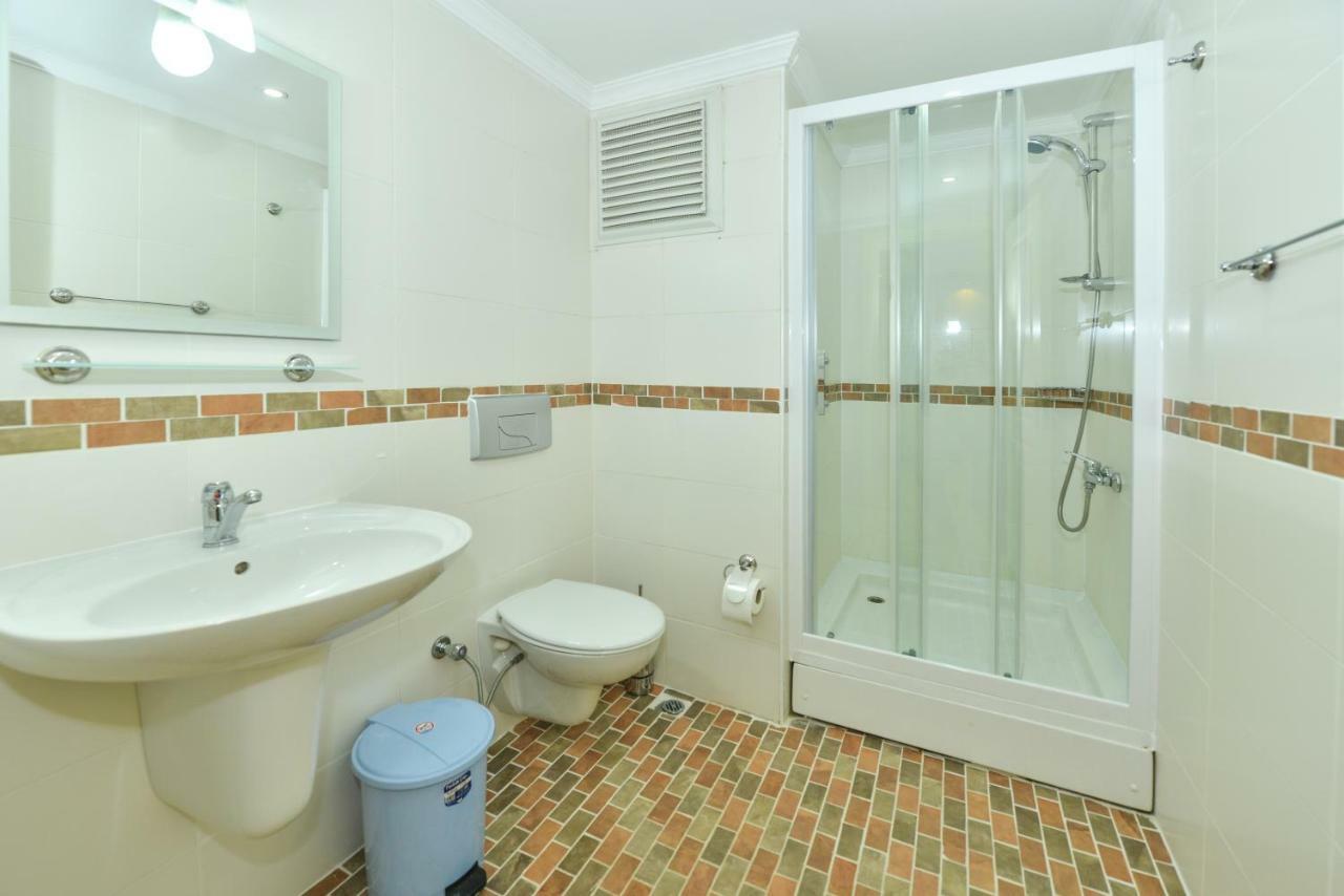Saros Apartments Calis Beach Fethiye Esterno foto